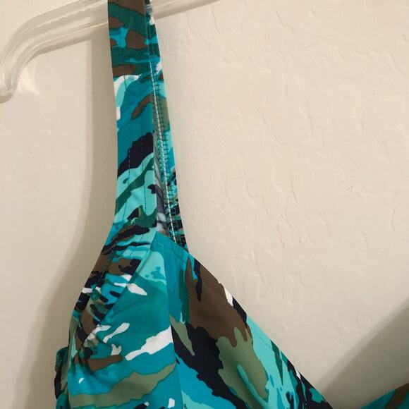 NWT Castaway Tropical One piece Swimsuit - Picture 4 of 9
